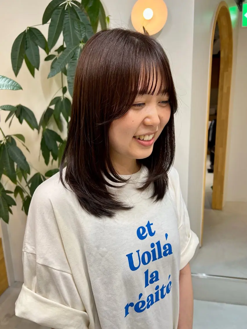 カラー 山田 若葉のヘアスタイル