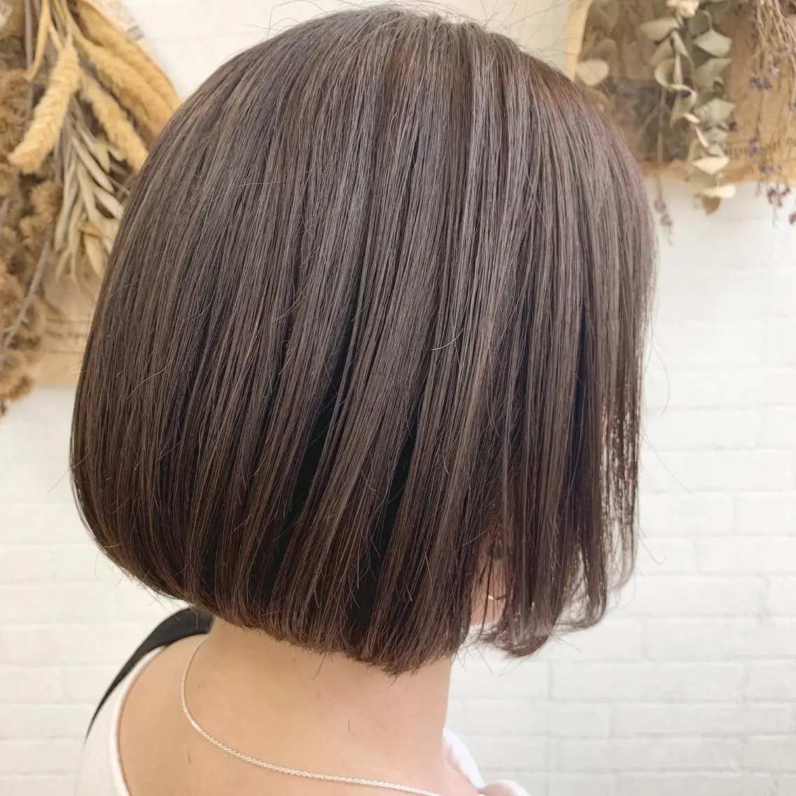 ショート カラー 切りっぱなしボブ ショートボブ ハンサムショート ベージュカラー ボブ カット ヘアカラー トリートメント 初めてのショート お任せください✂️のヘアスタイル
