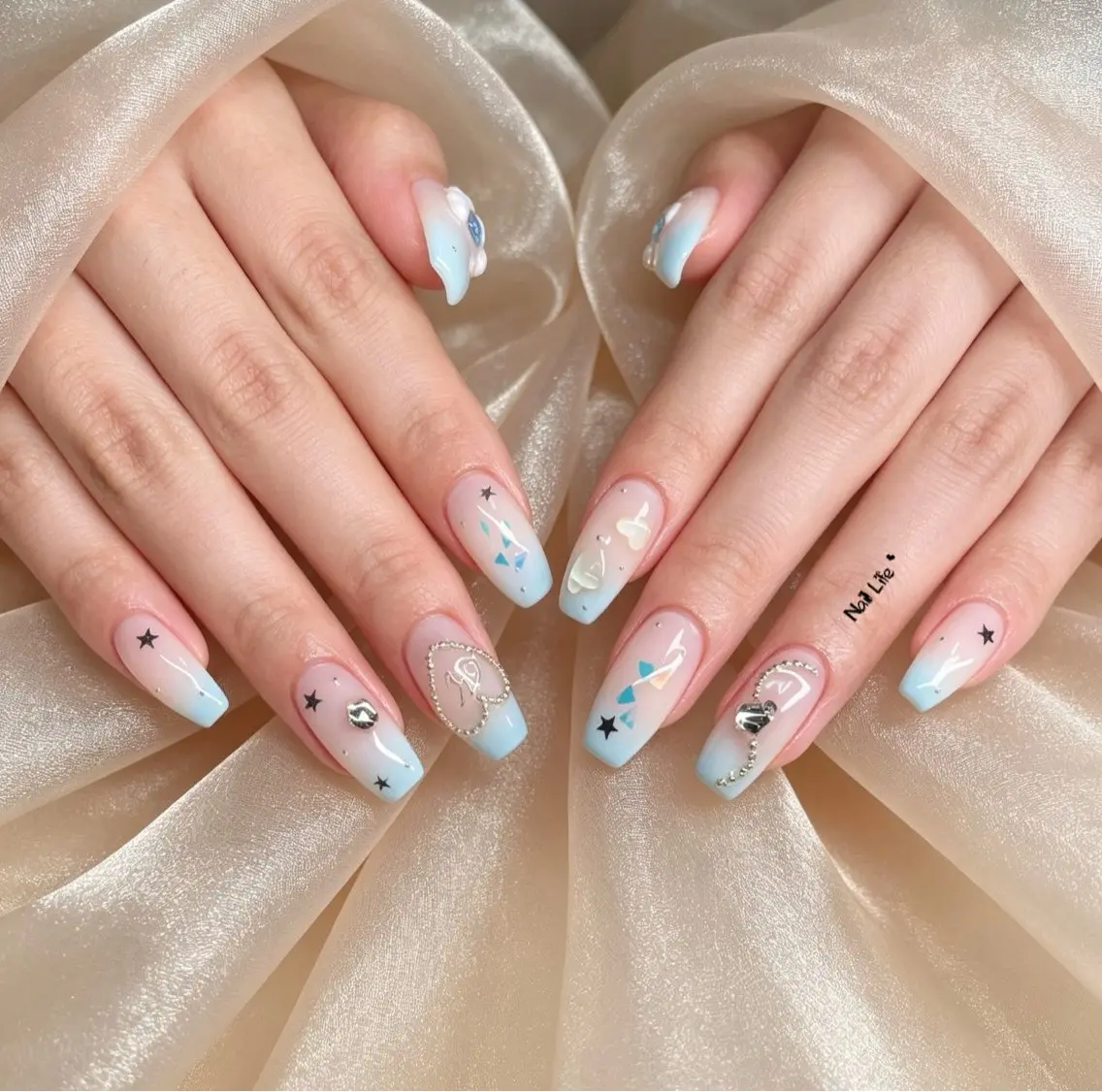 ネイル アートネイル ハンドネイル Nail Lifeのネイルデザイン