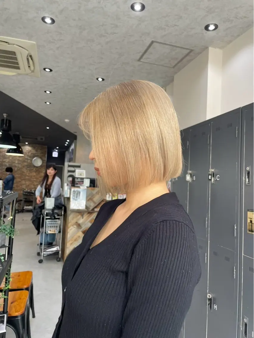 ミディアム ヘアカラー 森根 京哉のヘアスタイル