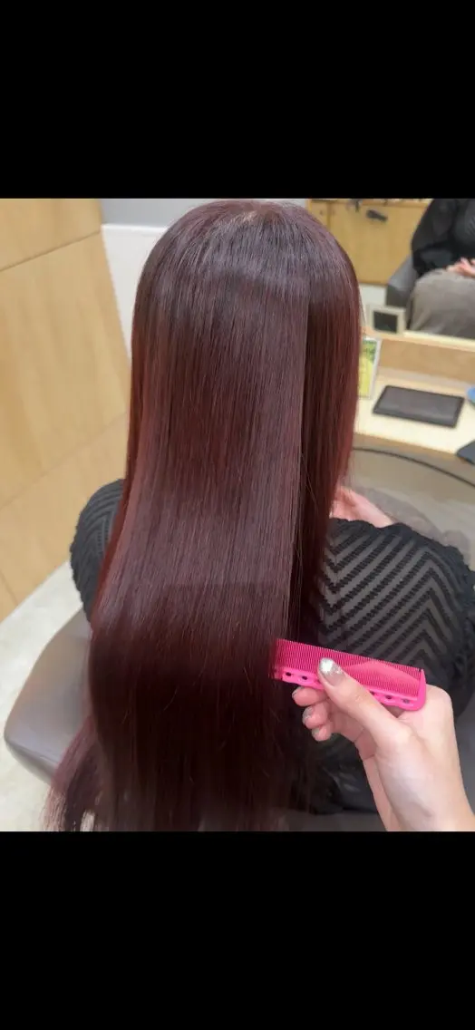 ミディアム 縮毛矯正 縮毛矯正 トリートメント miloc MOMOKAのヘアスタイル
