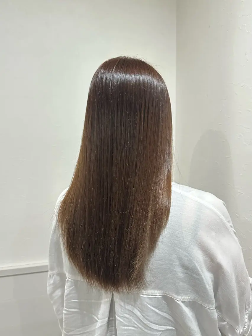 セミロング カラー 透明感カラー イルミナカラー ヘアカラー 工藤 若菜のヘアスタイル