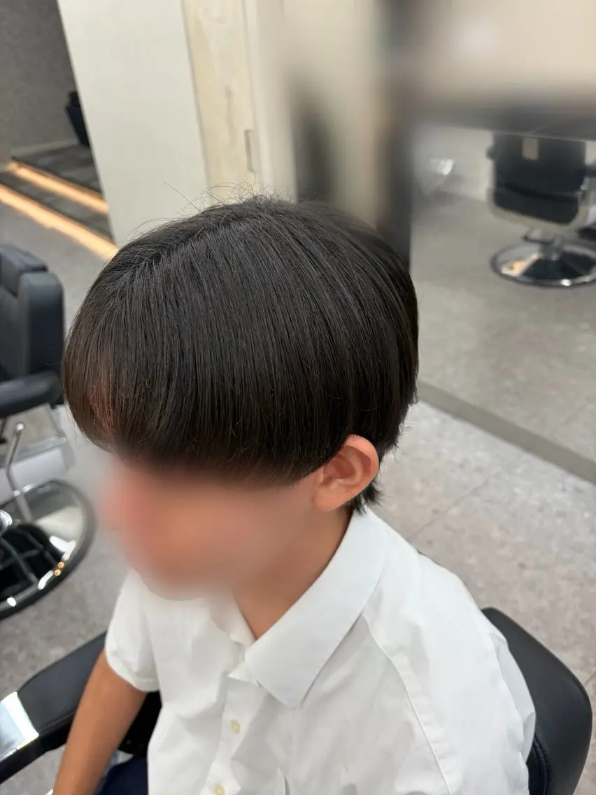 ✨️男性限定✨️癖はそんなに強くないけど髪の広がりが気になる方におすすめ💖カット✂️+ストレートパーマ🫧の写真