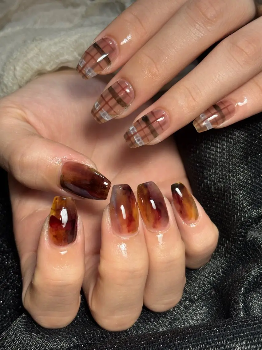 ネイル ハンドネイル フットネイル ✴︎ Delightのネイルデザイン