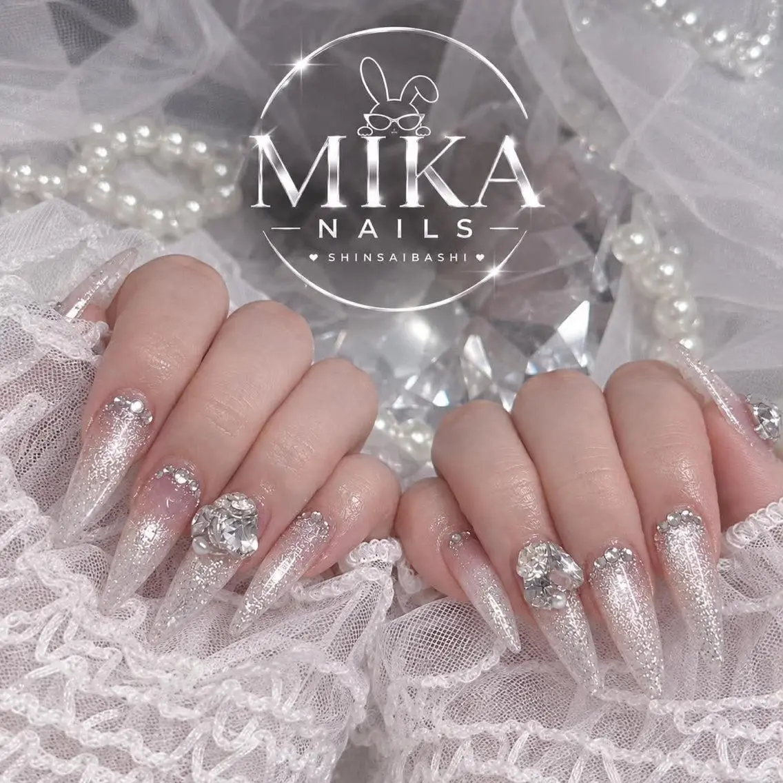 ネイル ガーリー キラキラネイル 韓国ネイル ロングネイル シンプルネイル ハンドネイル 🦊Genie🦊 Mika Nailsのネイルデザイン