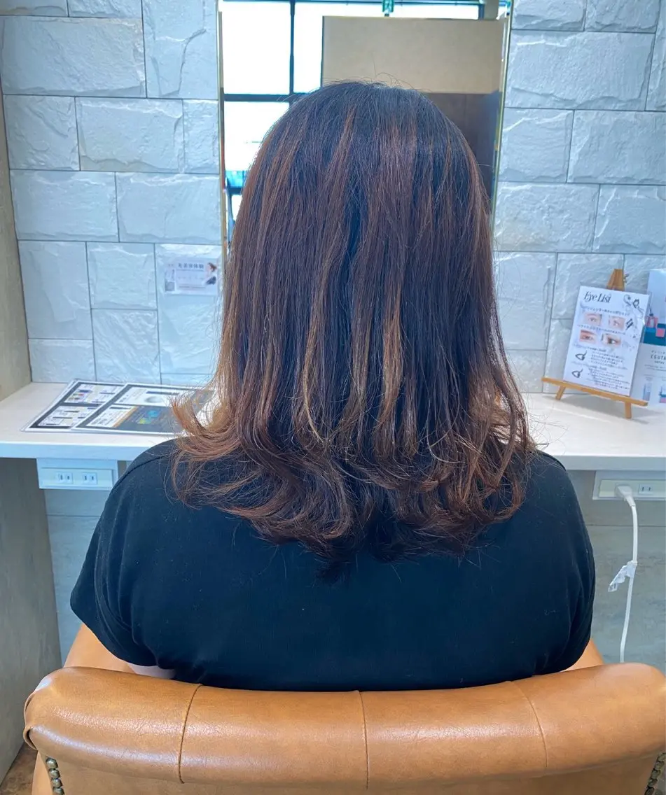 ミディアム カット ママ美容師 Tsuchiyaのヘアスタイル