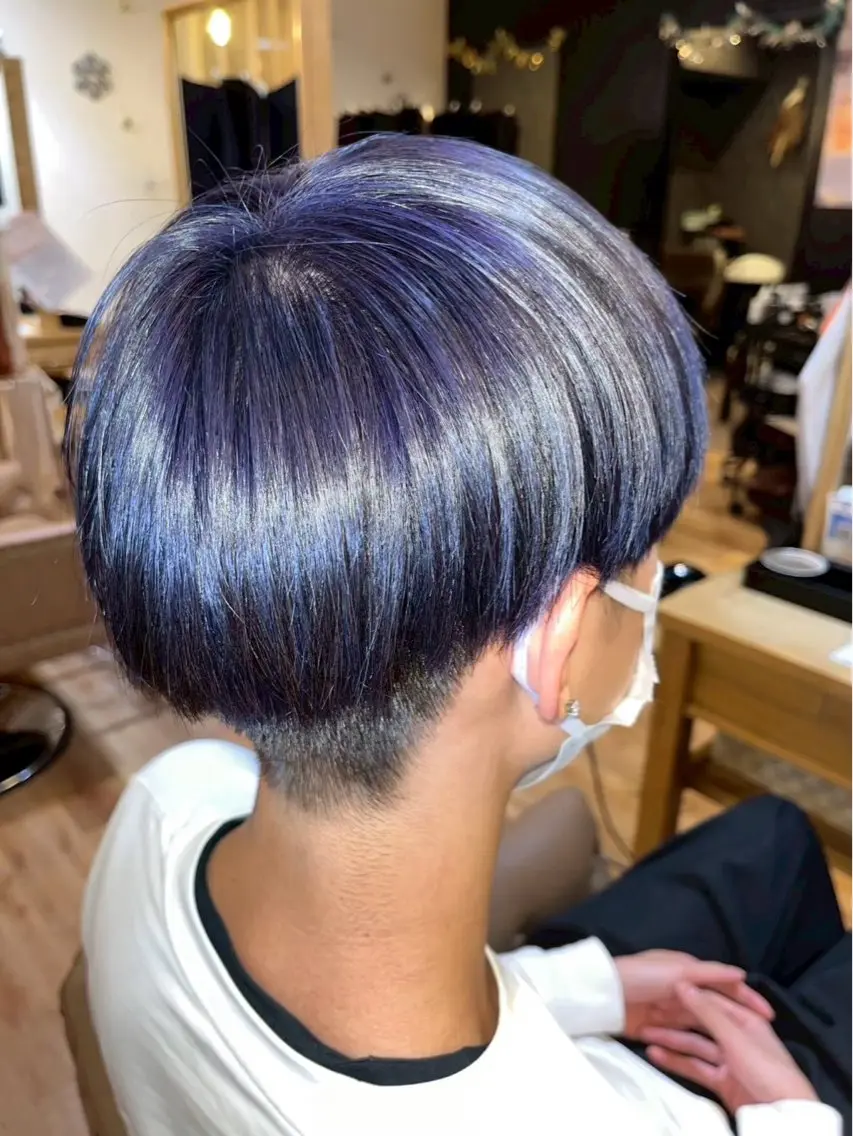 ショート ヘアカラー ブリーチ・カットモデ ル募集中🫧高口小春のヘアスタイル
