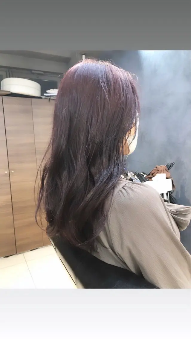 ロング カラー ヘアアレンジ レッドカラー バイオレットカラー ヘアカラー トリートメント メンズ特化✂️栗原 侑也のヘアスタイル