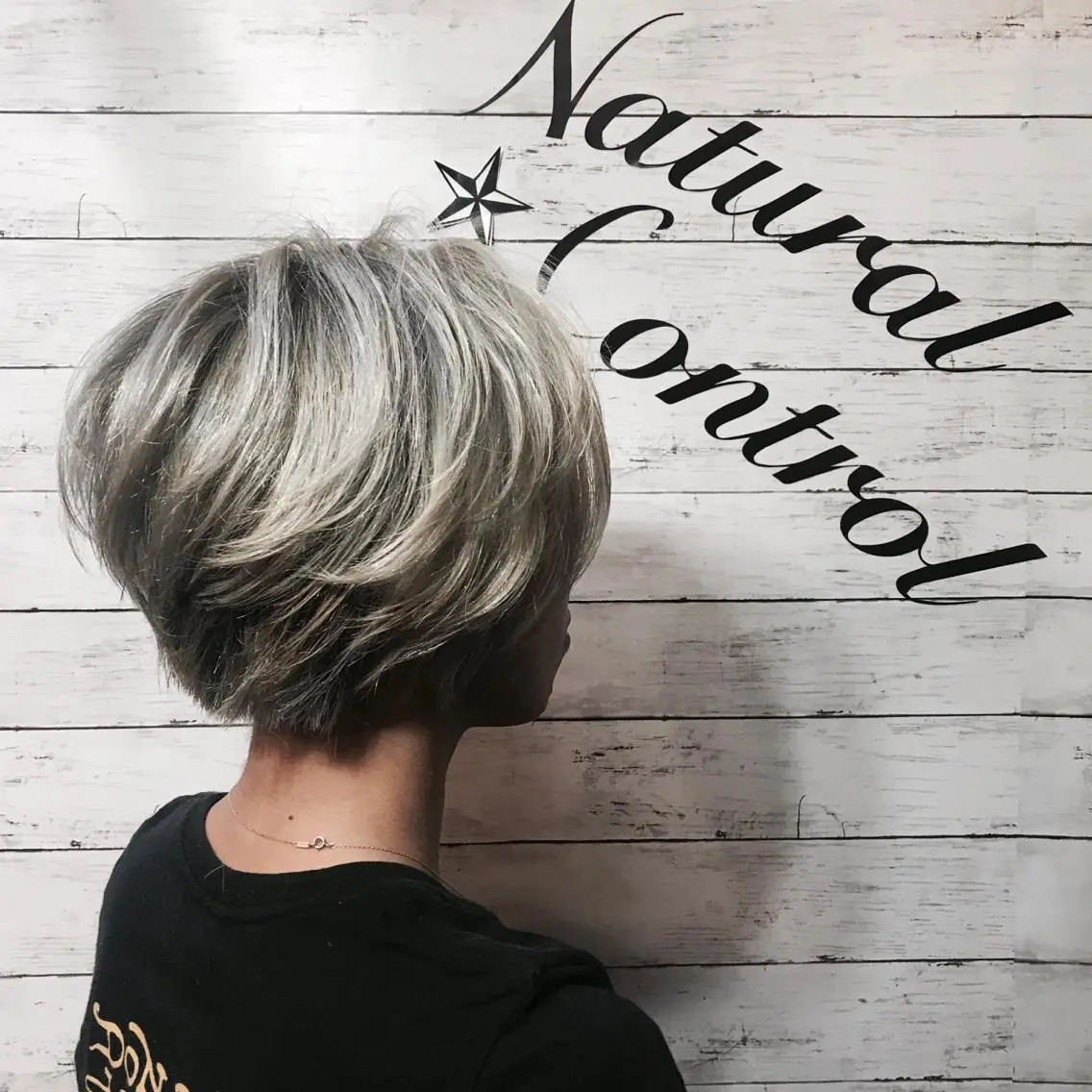 ショート カラー ブリーチ ヘアカラー 佐野 智史のヘアスタイル