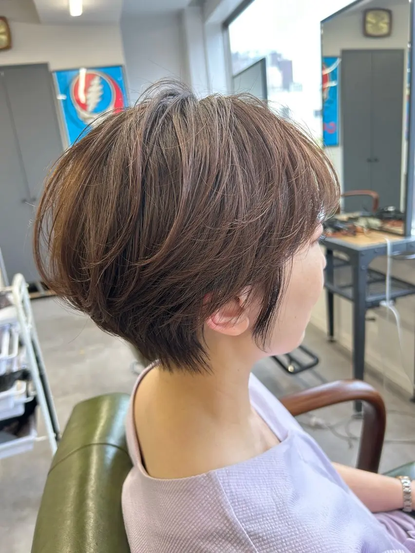 ショート カラー ショートヘア カット ヘアカラー トリートメント SHAFT Ieiriのヘアスタイル