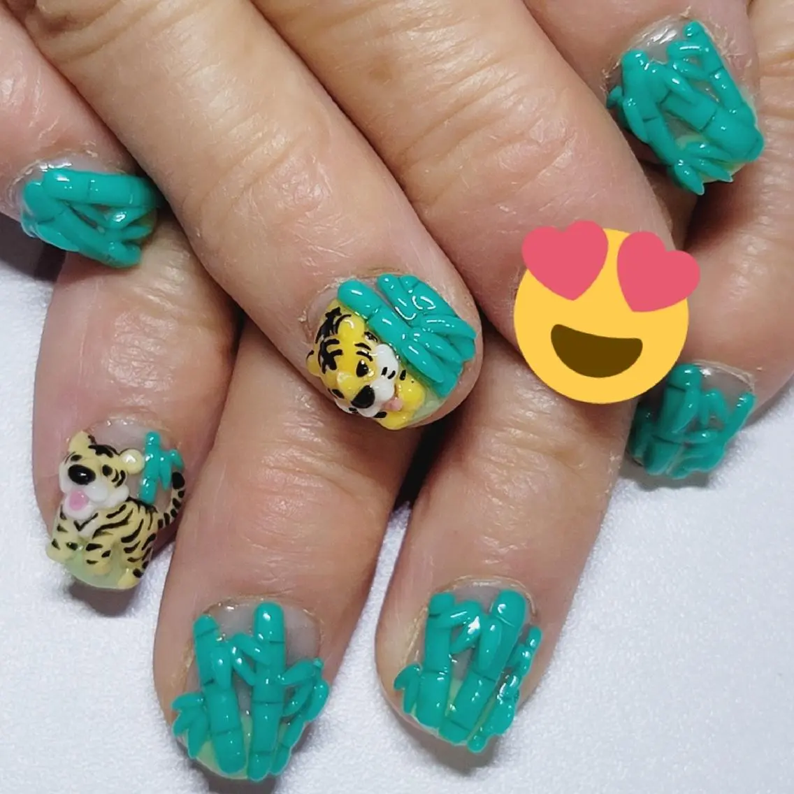 ネイル アートネイル フレンチネイル グリーン パステルネイル ハンドネイル よしだ ひろきのネイルデザイン