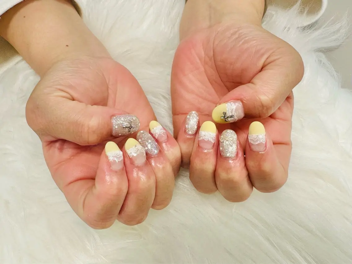 ネイル レース 黄色 nailsalon oluoluのネイルデザイン