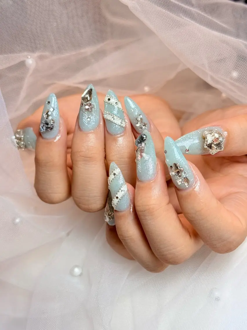 ネイル アートネイル チークネイル フレンチネイル グラデーション キラキラネイル ハンドネイル Risa_ Nailのネイルデザイン