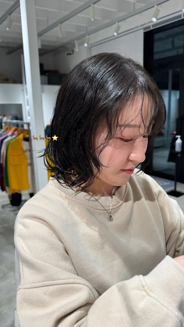ショート カラー ヘアカラー 中野 遥のヘアスタイル