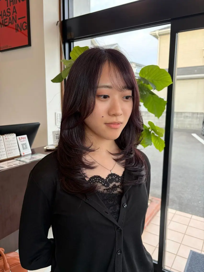 ミディアム カラー ミディアムレイヤー ディープラベンダー ラベンダーカラー レイヤーカット カット ヘアカラー レイヤーカット/ yukina/浜松のヘアスタイル