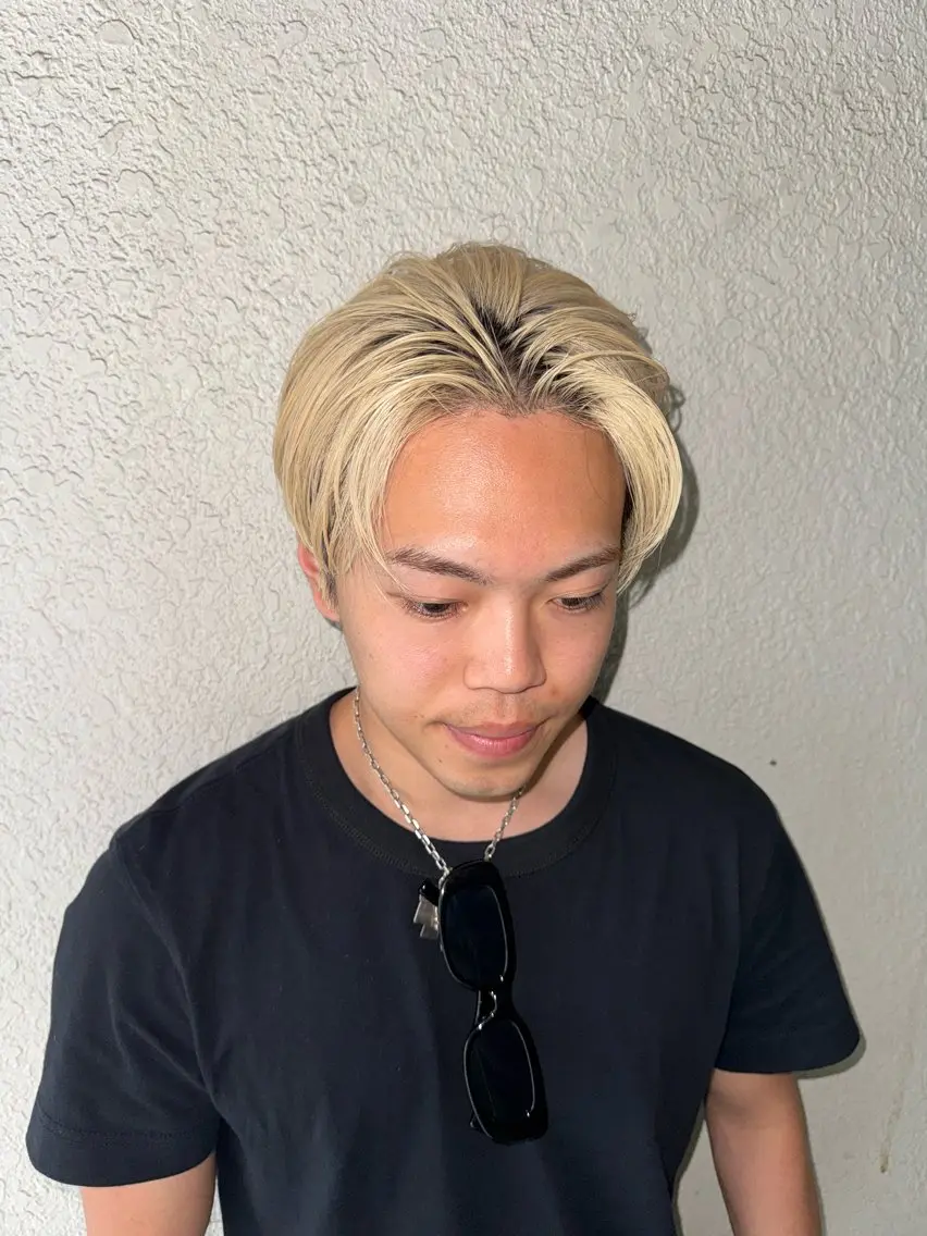 ショート カラー メンズ メンズブリーチ フェードカット メンズショート スキンフェード スパイキーショート カット ヘアカラー トリートメント 💈メンズ特化💈 TASUKUのヘアスタイル