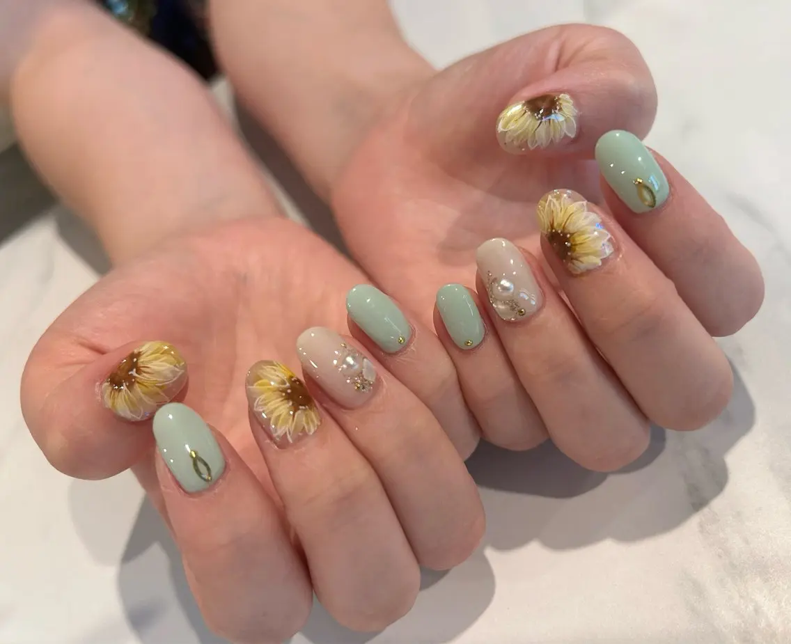 ネイル ハンドネイル nailroom‪ sb‪‪𓈒𓂂𓏸のネイルデザイン