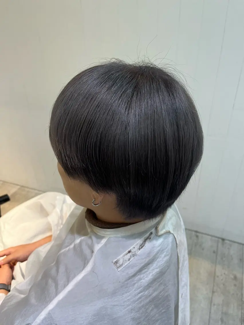 カラー 山口 留奈のヘアスタイル