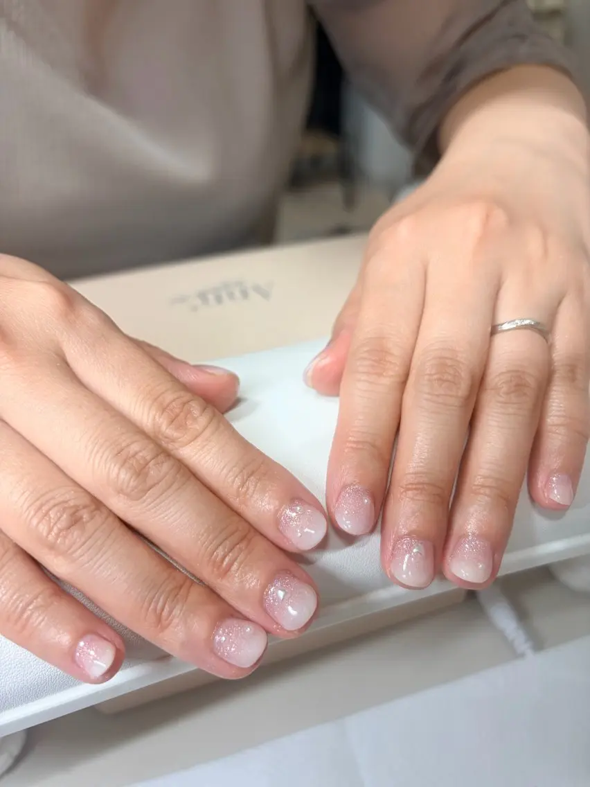ネイル グラデーション yuko 〜be 高槻店💅のネイルデザイン