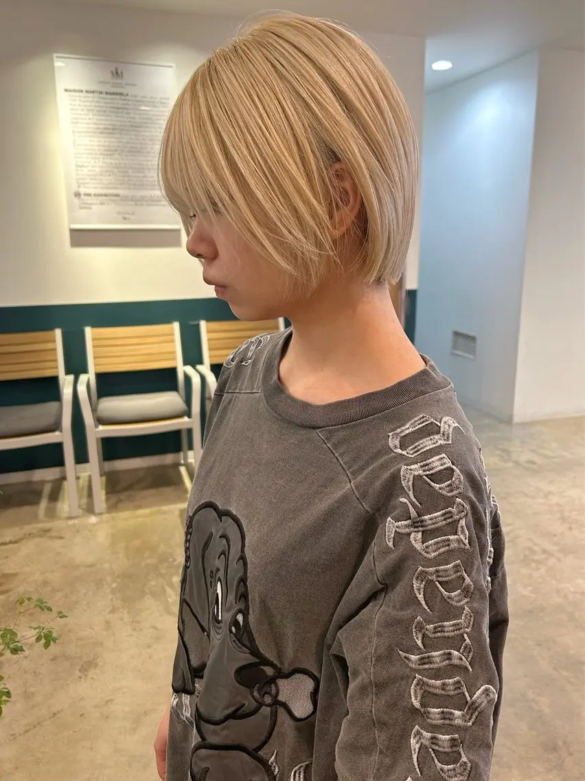 ショート カラー ショートボブ ベージュカラー ホワイトベージュ ボブ ショートヘア カット ヘアカラー カラーリスト菅野 竜矢🌈のヘアスタイル