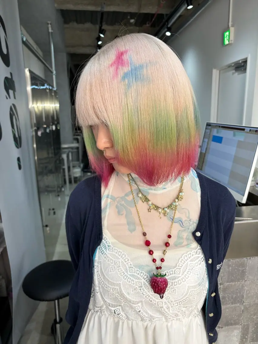 ミディアム カラー ヘアカラー デザインカラー /rioのヘアスタイル