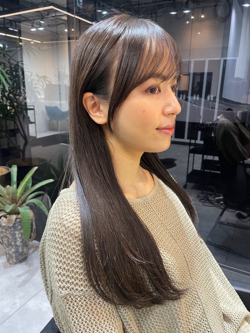 ロング 小田 桜のヘアスタイル