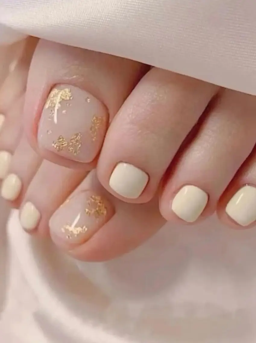 ネイル フットネイル H3 Nail Tsuki🦋💙のネイルデザイン