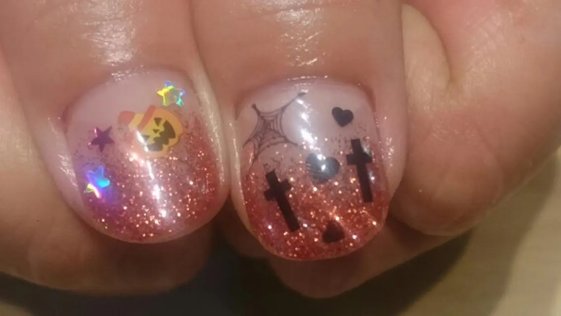 ネイル アートネイル ハロウィン ラメ(グリッター) ラメグラデーション ネイルスペースR 小林のネイルデザイン
