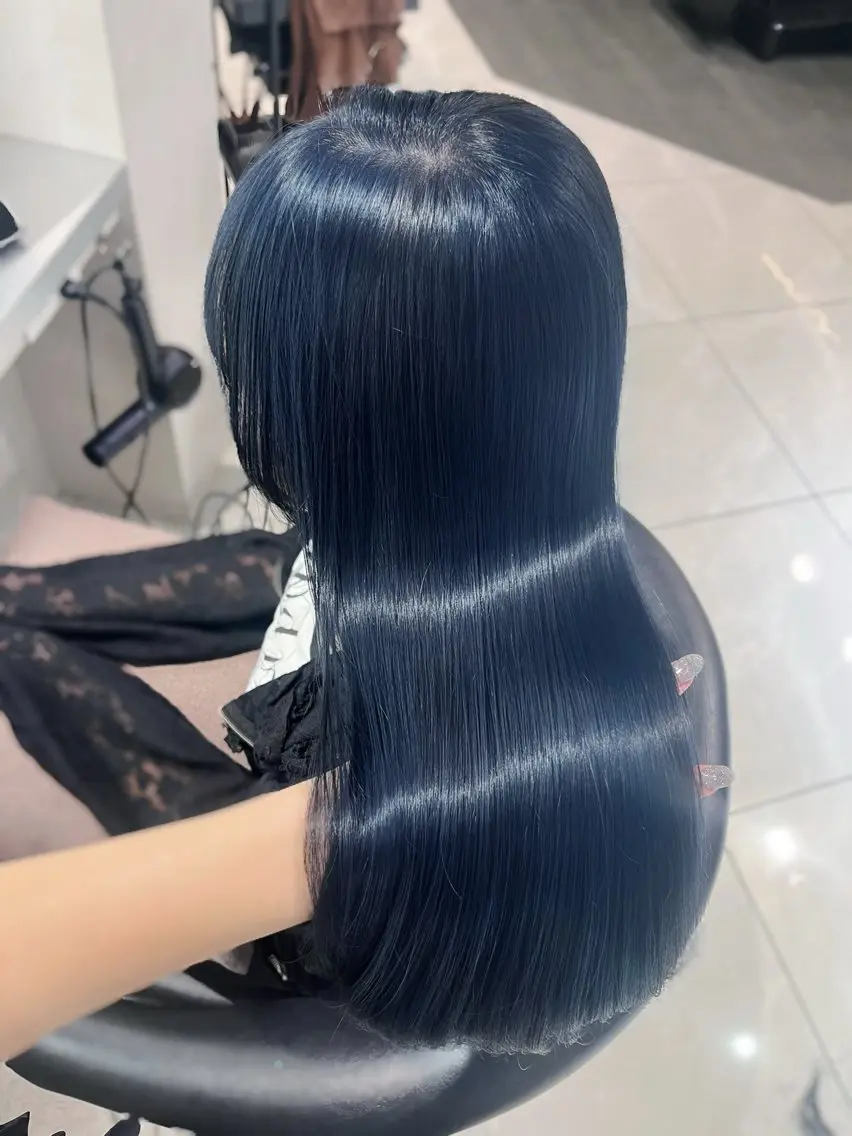 ロング カラー ブリーチ ブルーカラー ケアブリーチ ネイビーカラー ヘアカラー トリートメント 韓国レイヤー×モテ髪 /MITSUKI🤍のヘアスタイル