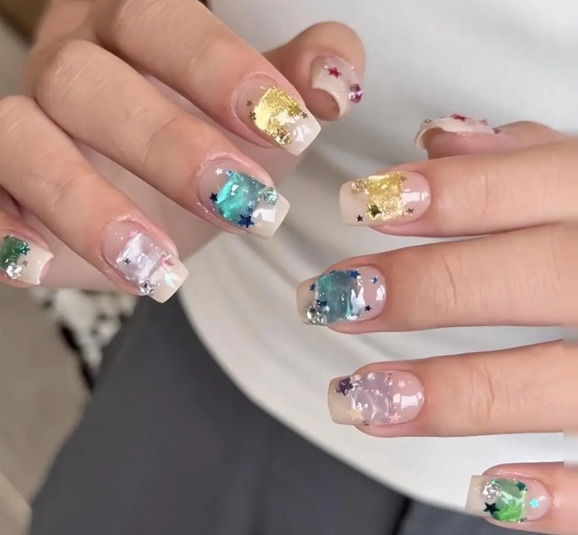 ネイル ハンドネイル 🎀 Ayaka_nailのネイルデザイン