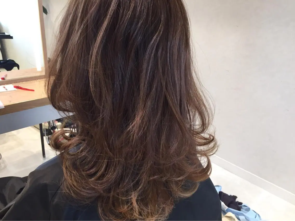 ミディアム タナカ タクヤのヘアスタイル