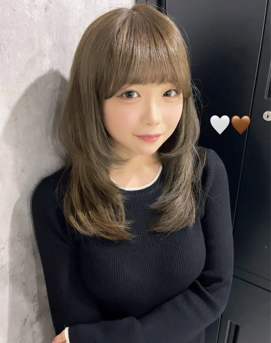 ミディアム ミディアムレイヤー レイヤーカット coco横浜 チカのヘアスタイル