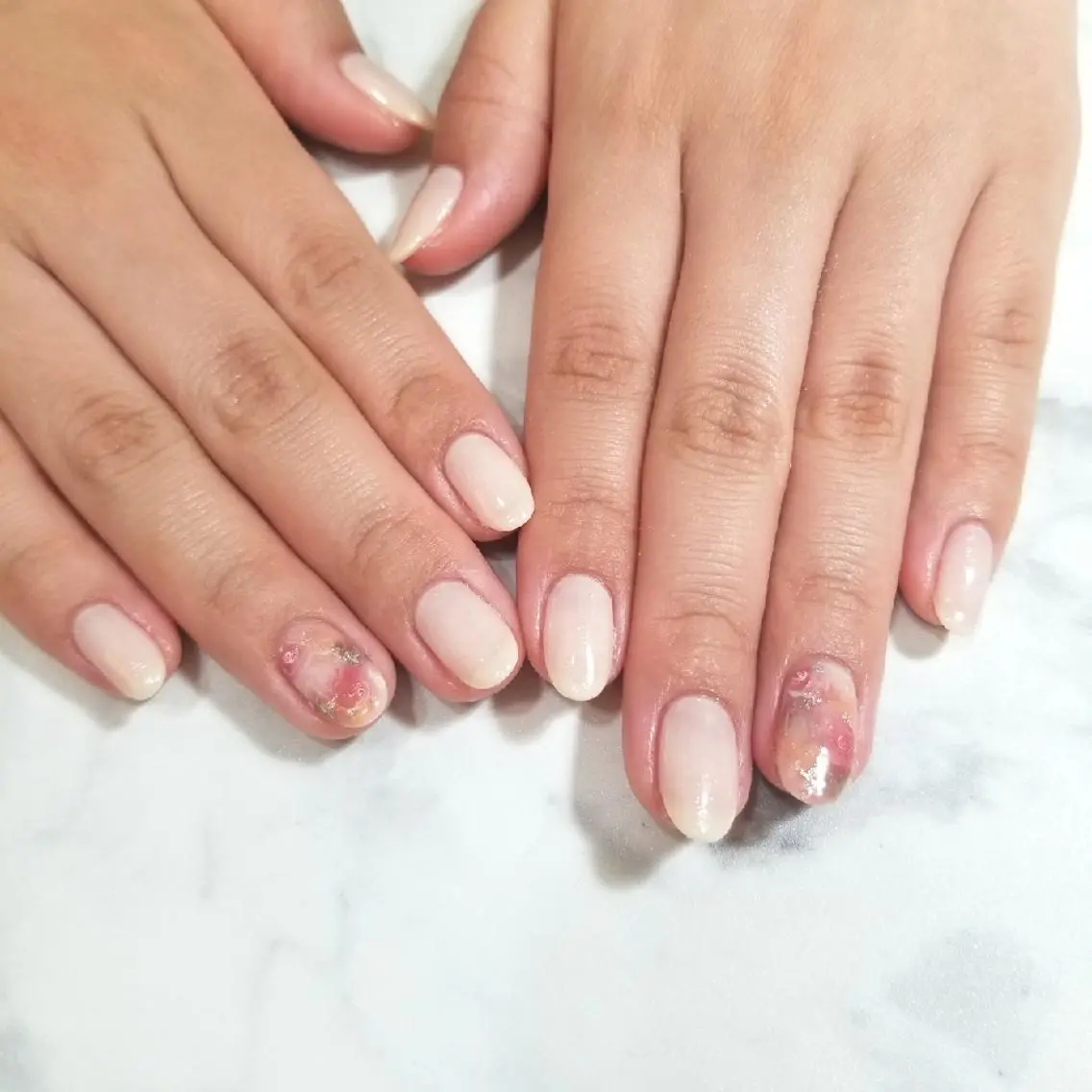 ネイル アートネイル ワンカラーネイル ハンドネイル nijiiro🌈 サトウのネイルデザイン