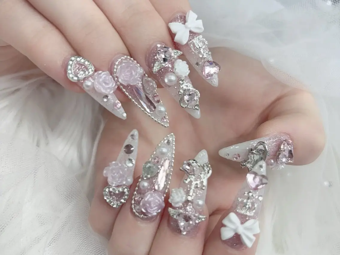 ネイル ハロウィン キラキラネイル 韓国ネイル スカルプネイル ハンドネイル MoMoA Nail ネイル長さ出し専門店のネイルデザイン