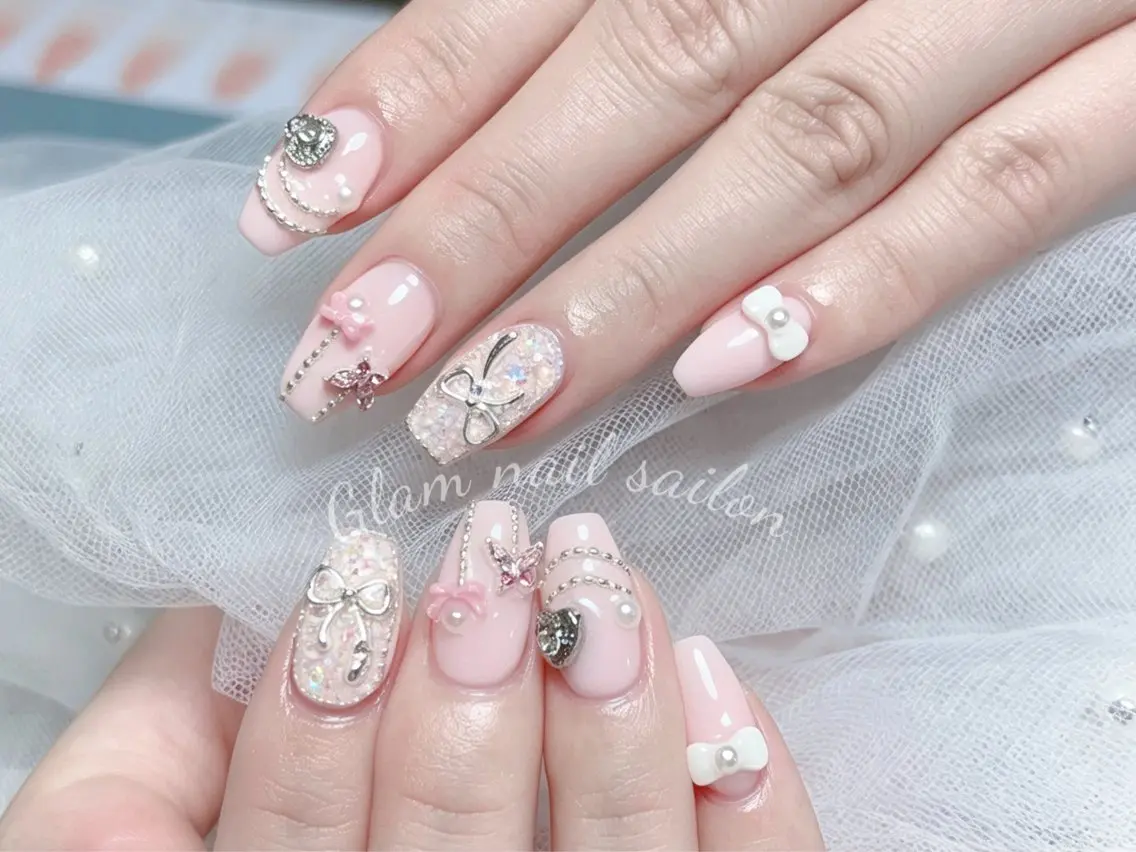 ネイル ハンドネイル エツメ💅 長さ出し🎀デザインのネイルデザイン