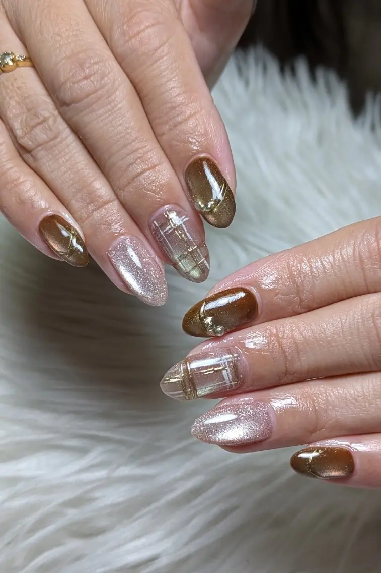 ネイル ブラウン マグネットネイル シンプルネイル ハンドネイル m&pPrivate nailsalonのネイルデザイン