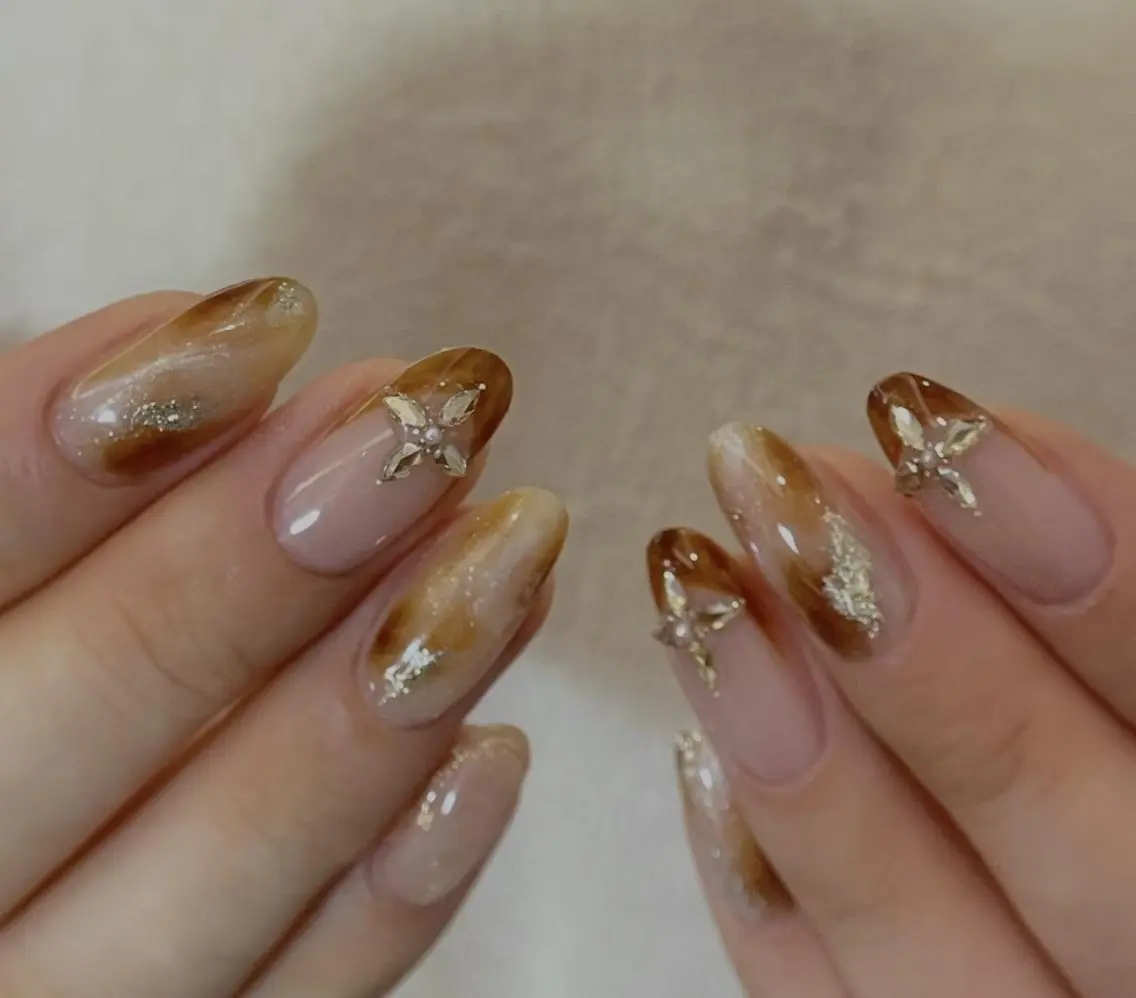 ネイル ハンドネイル ハンドケア 🍑 momo_nailのネイルデザイン