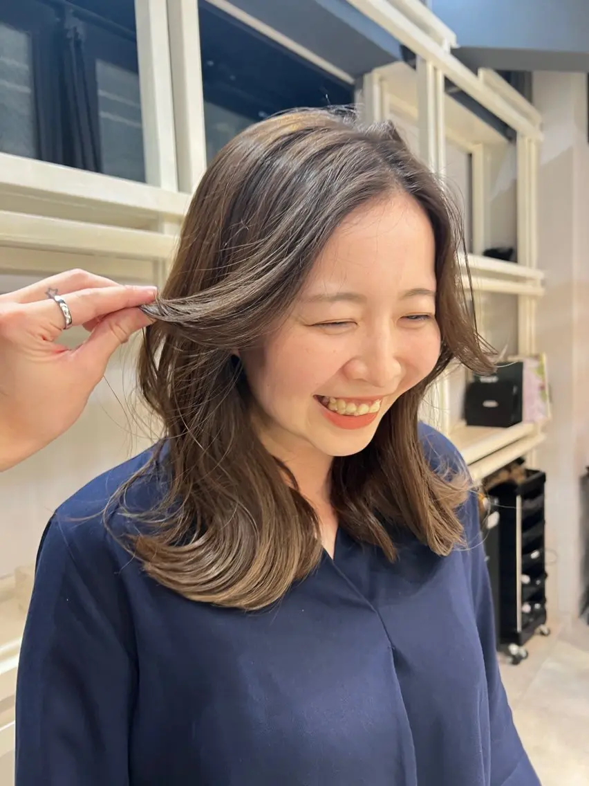 セミロング カット ヘアカラー トリートメント 恵比寿結べるレイヤー 地毛風カラー大場のヘアスタイル