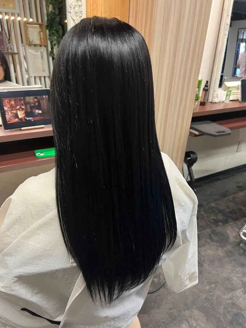 ロング ヘアカラー 脇部 亜梨沙のヘアスタイル