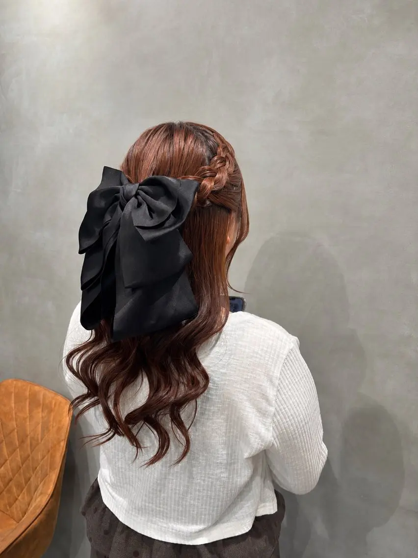 ロング 卒業式のヘアスタイル 韓国風ヘア 浴衣 推し活アレンジ🎀艶 カラー🫧nanoのヘアスタイル