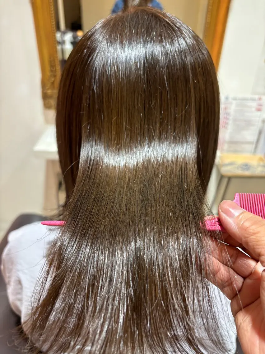 🌈✂︎カット➕👩‍🦰艶フルカラー[ブルーブラック／ピンクバイオレット]➕✨高濃度水素ウルトワトリートメントの写真