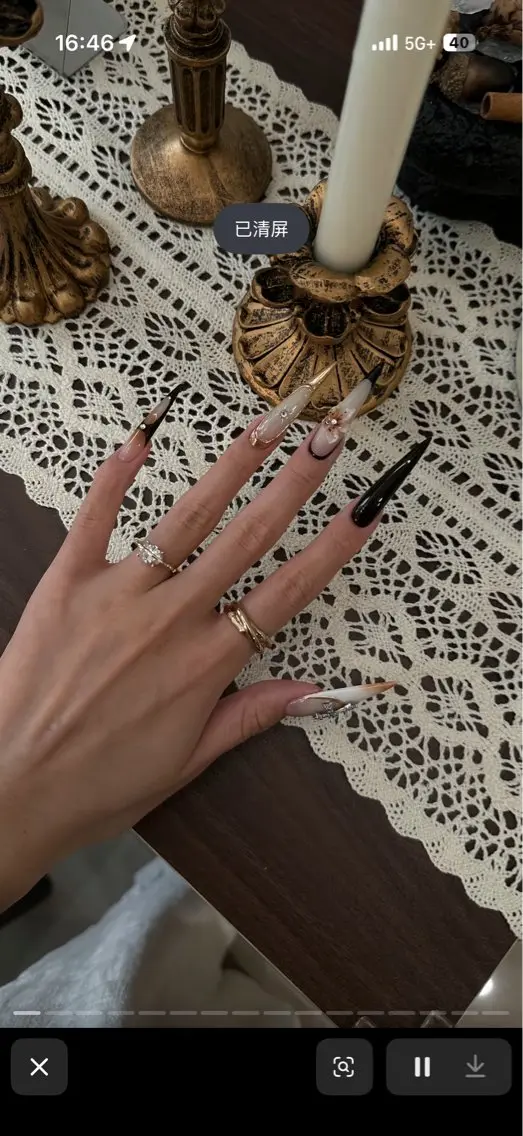 ネイル ハンドネイル Luna Gladeのネイルデザイン