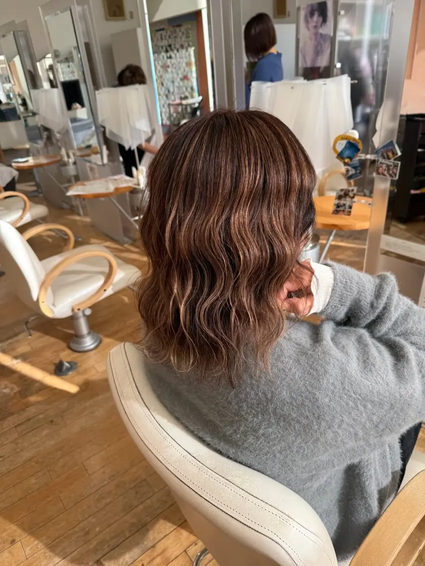 セミロング カラー 山本 瑠華のヘアスタイル
