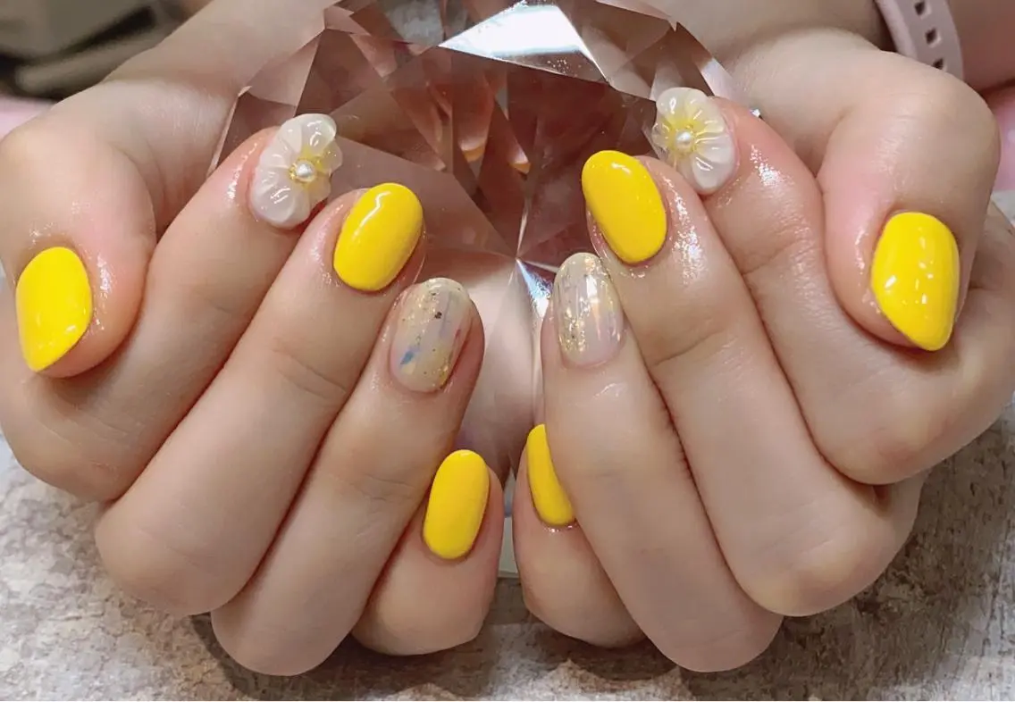 ネイル Luna K.のネイルデザイン