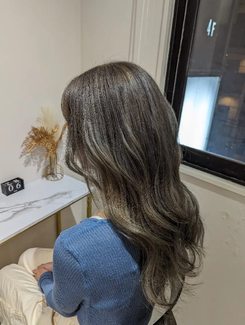 ロング nanami /Toiroのヘアスタイル