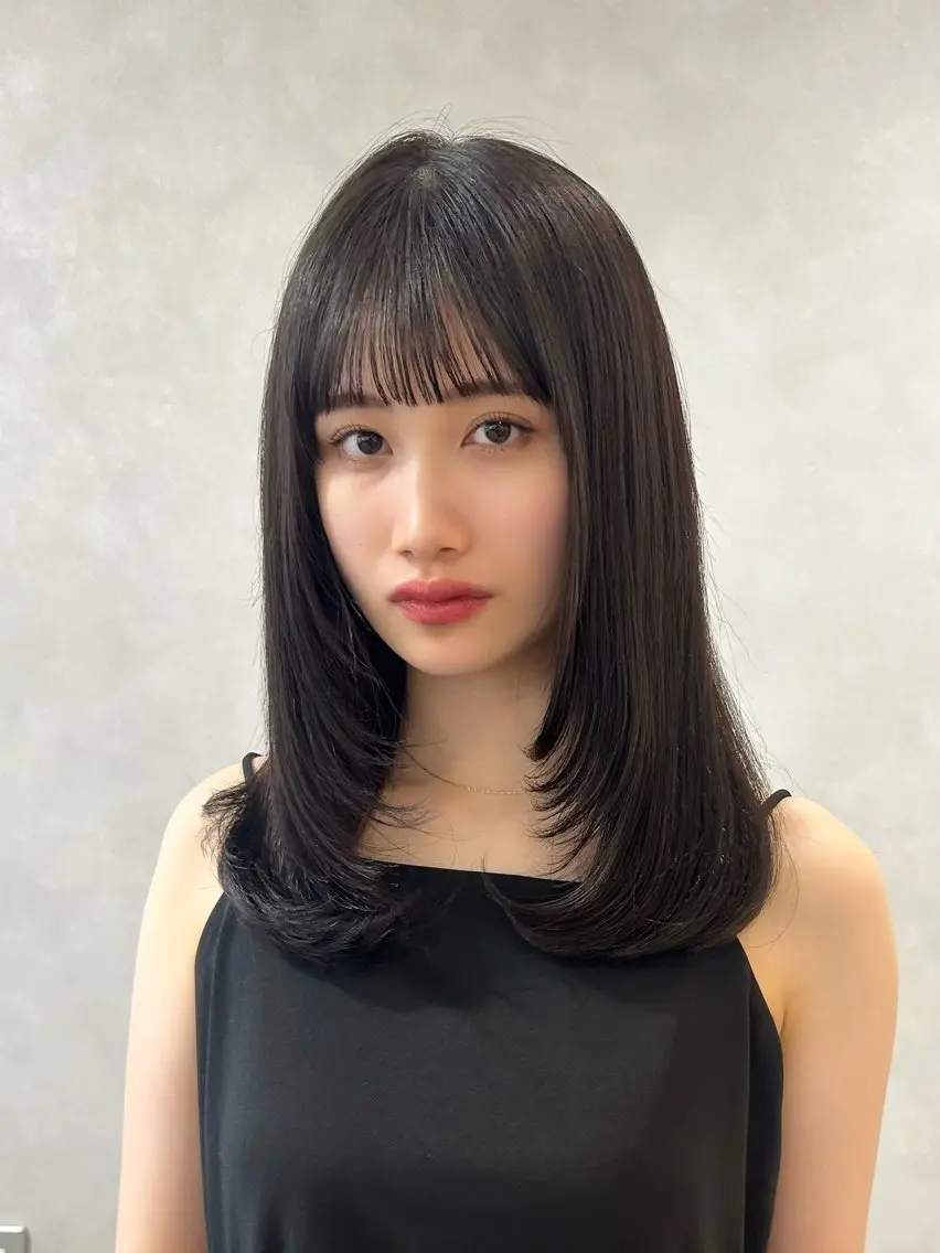 ミディアム カラー グレージュ レイヤーカット ❤️ショートカット ・顔周りカット❤️のヘアスタイル