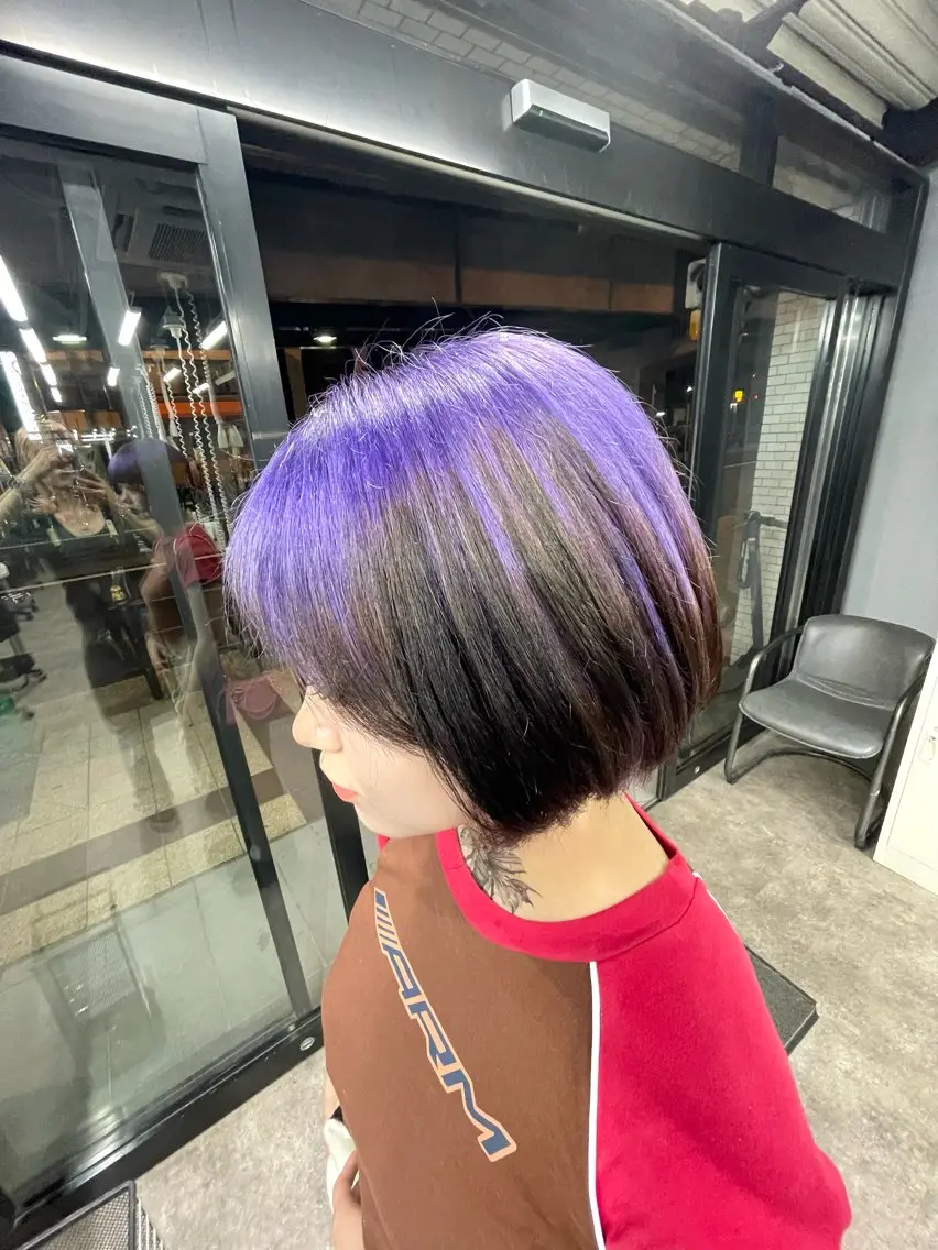 ショート カラー 抜きっぱなしブロンド ラベンダーカラー 🩵ハイトーン/ レイヤーYUZU🩵のヘアスタイル