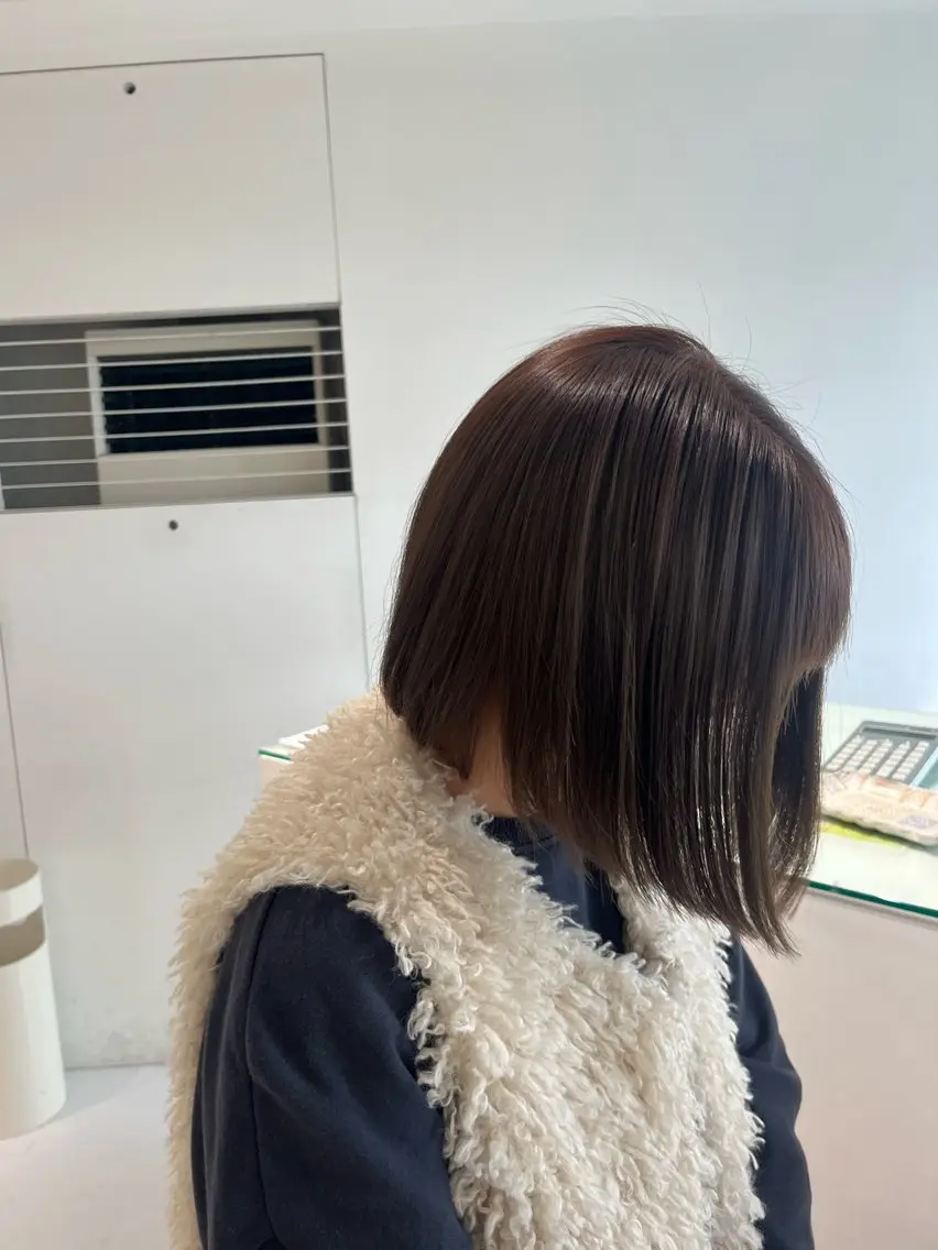 ミディアム Louwe 小島のヘアスタイル