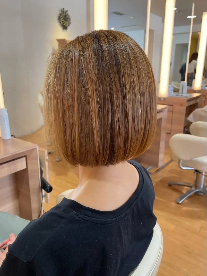 ショート カット 越智 咲穂のヘアスタイル