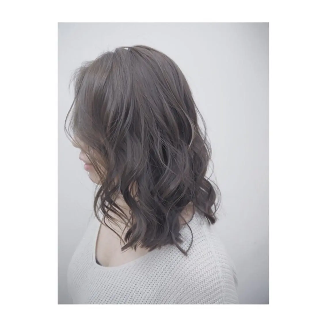 ミディアム カラー パーマ グレージュ イルミナカラー 永岡 鉄平のヘアスタイル